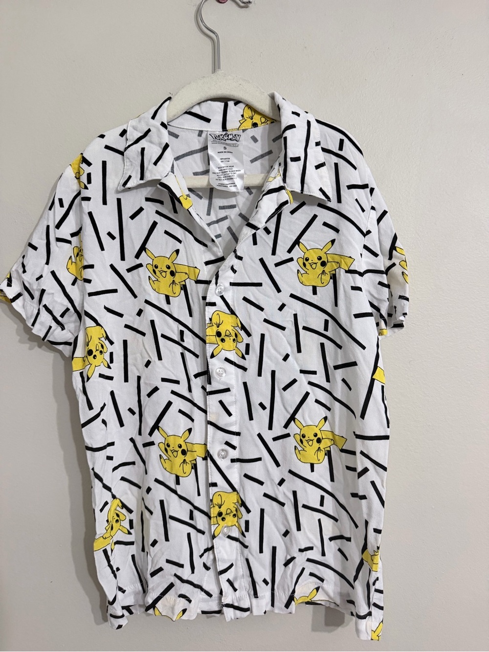 Pokemon White Short Sleeve Button-Up Shirt with Yellow Pikachu Print